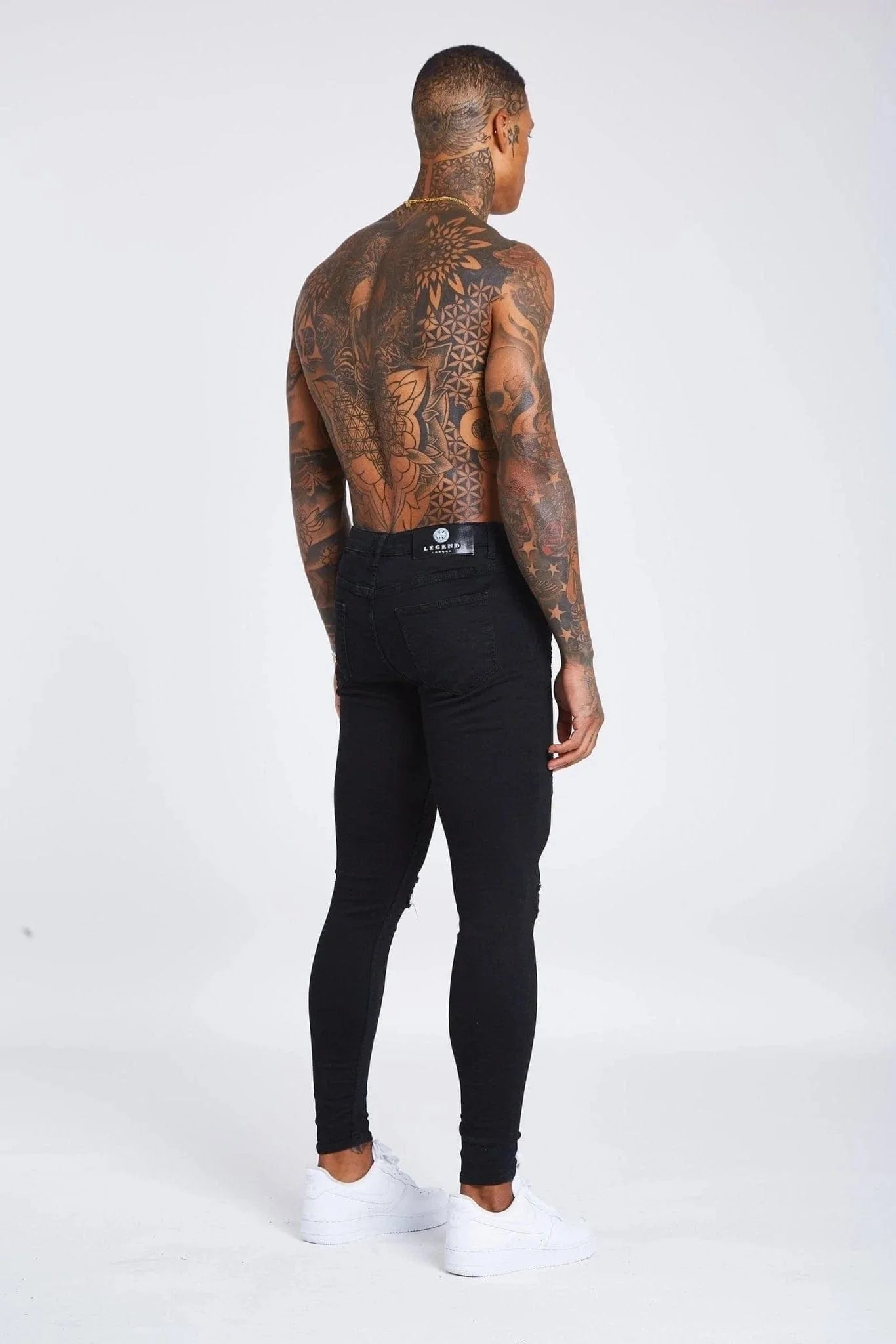 SKINNY FİT YIRTIK VE ONARILMIŞ JEAN - SİYAH