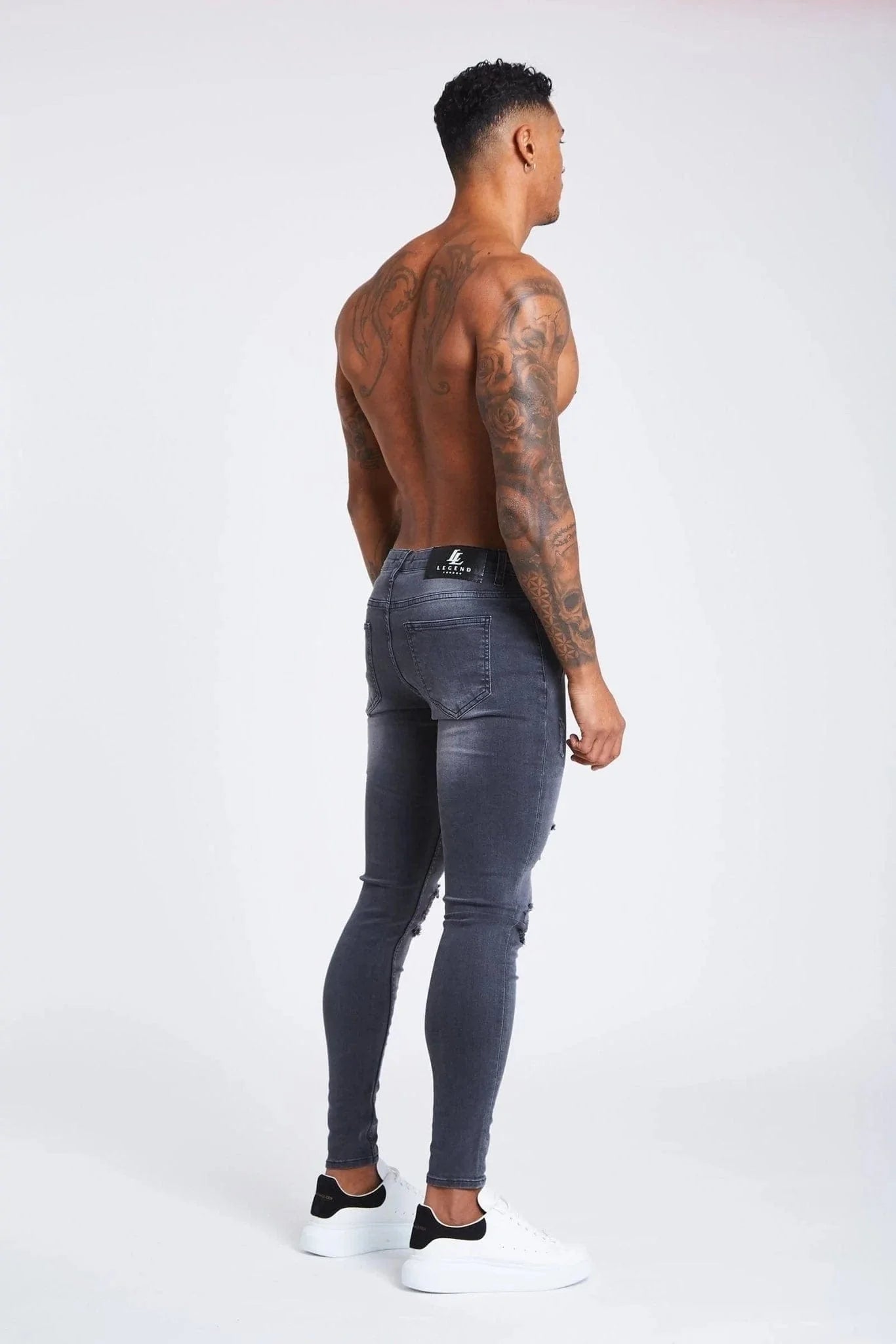 SKINNY FİT YIRTIK VE ONARILMIŞ JEAN - AÇIK GRİ