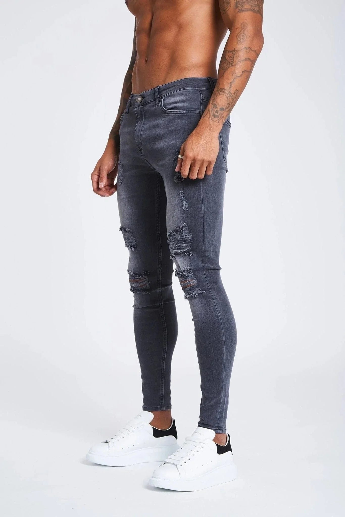 SKINNY FİT YIRTIK VE ONARILMIŞ JEAN  - AÇIK GRİ